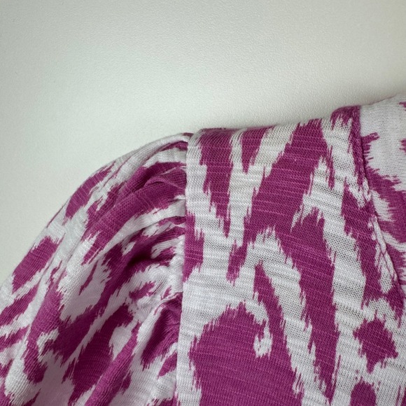 Chicos Ikat‎ Puff Sleeve Slub Tee Size 1 Medium Purple Pink Resort Boho Vacation - Picture 3 of 9